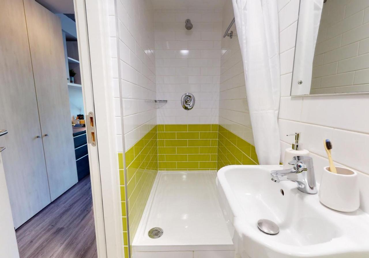 Stunning Aldgate Studio - Free Wifi And Gym! - Iq Aldgate Лондон Экстерьер фото